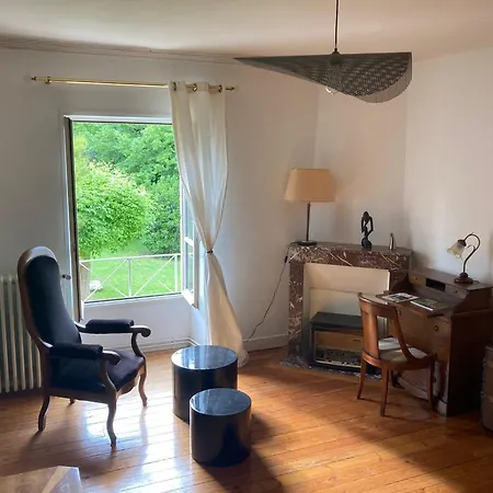 Mazette! Le Chateau Nocleg ze śniadaniem Niort