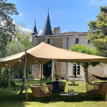 Mazette! Le Chateau Nocleg ze śniadaniem